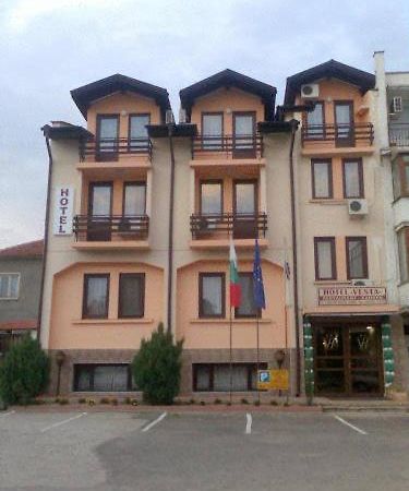 Hotel Vesta Kazanlak Luaran gambar